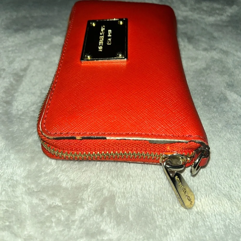 Michael Kors Vibrant Red/ Orange Wallet GUC